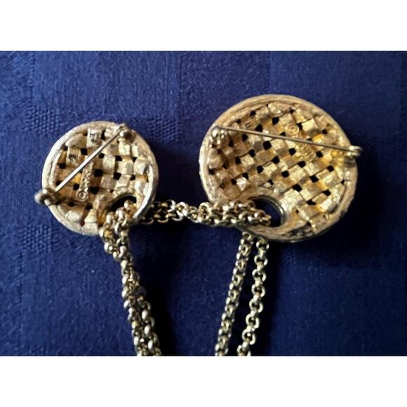 Vintage Sarah Coventry Double Pin basketweave Mens Brooch collar clip - Picture 5 of 7